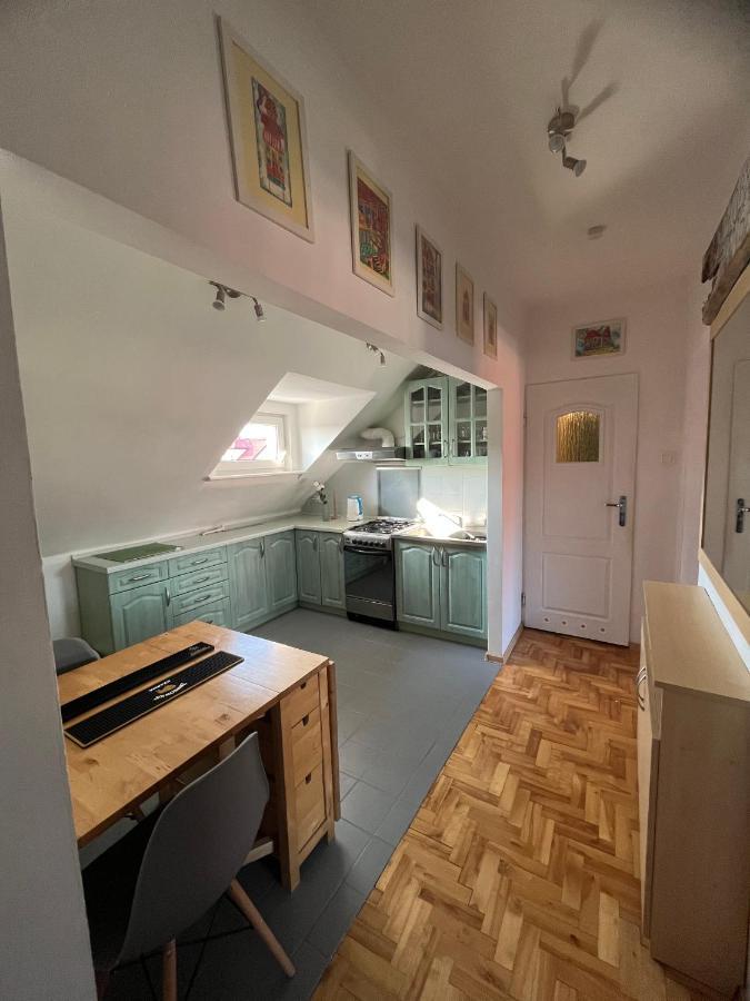 Apartament Kolobrzeska Mansarda, Narutowicza 8 كولوبرزيغ المظهر الخارجي الصورة